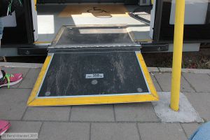 Klapprampe bei der Stra&szlig;enbahn Antwerpen