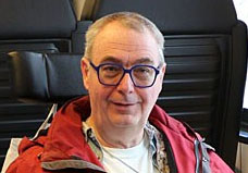 Bernd Kittendorf in einem Zug, Foto: Claudia Kittendorf-Wolf, 2023